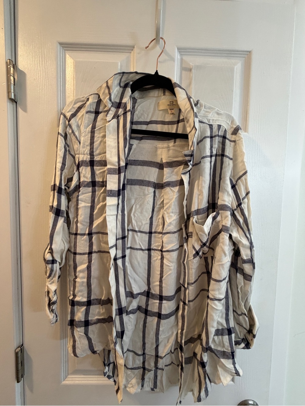 Women’s White Plaid Lightweight Button-Up Shirt Jacket